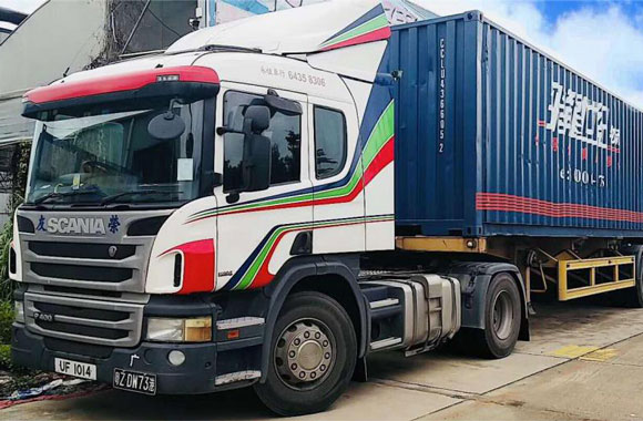 Logistics distribution between China and Hong Kong